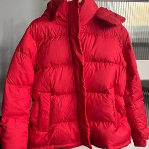 lululemon wunder puff jacket, size 8, red, never worn.